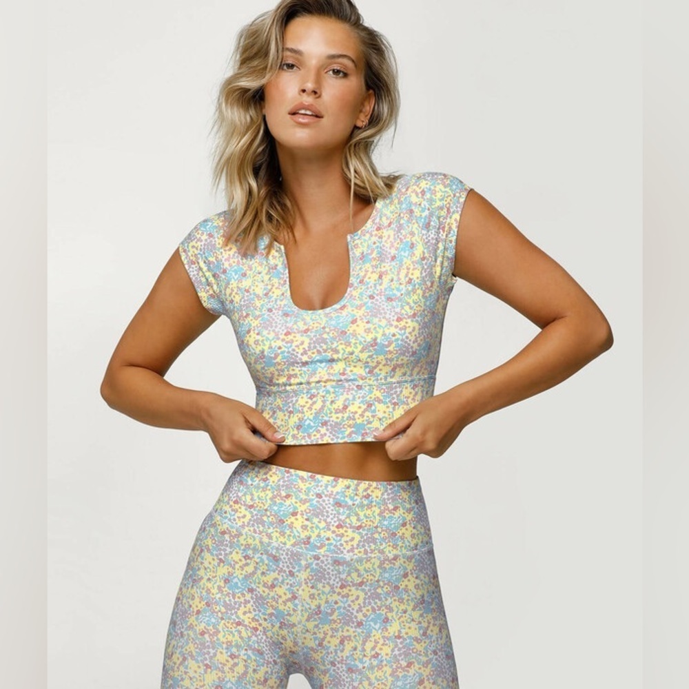 Lorna Jane wildflower rib sports bra